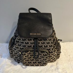 Michael Kors Abby Cargo Backpack